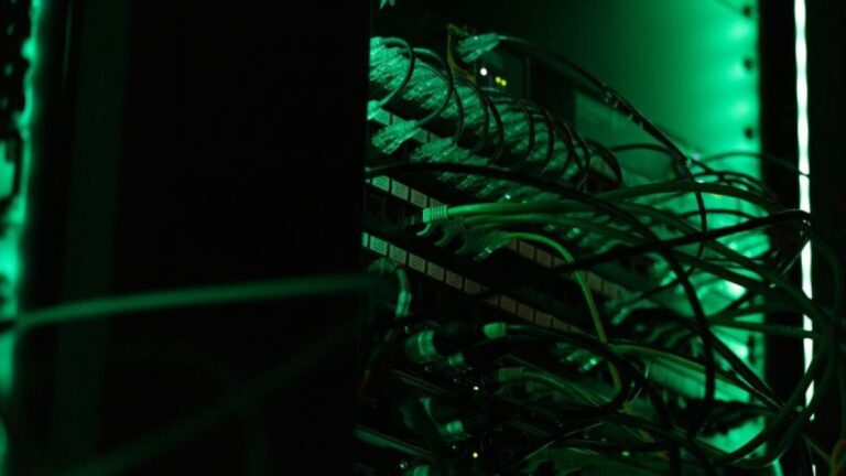 Top Server Monitoring Tools to Ensure Uptime and Performance at Scale